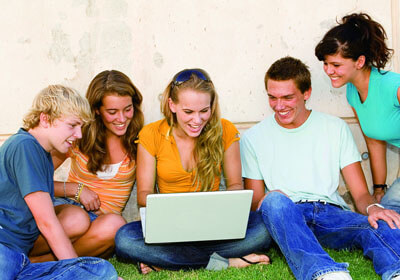 切尔西历史最佳阵容全解析：从切赫到德罗巴，揭秘蓝军传奇球员的辉煌时刻与选择标准