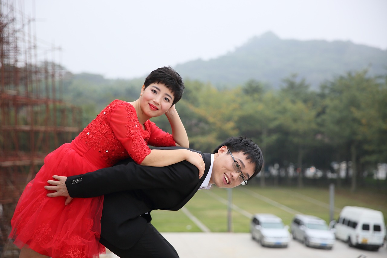 表兄妹结婚后起诉离婚，法院判决引发社会关注