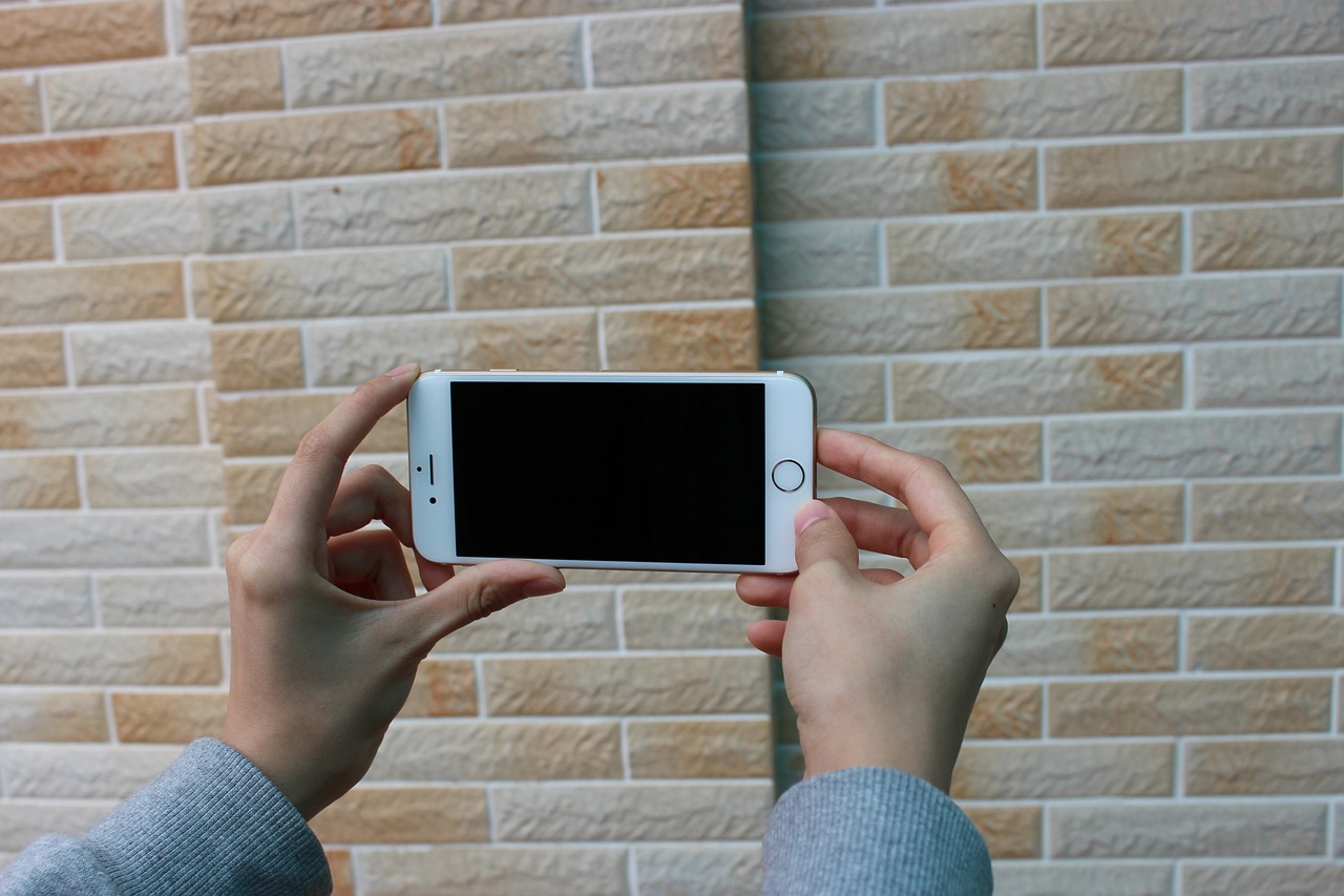 iPhone 16采用高通X71基带，拆解显示其卓越性能