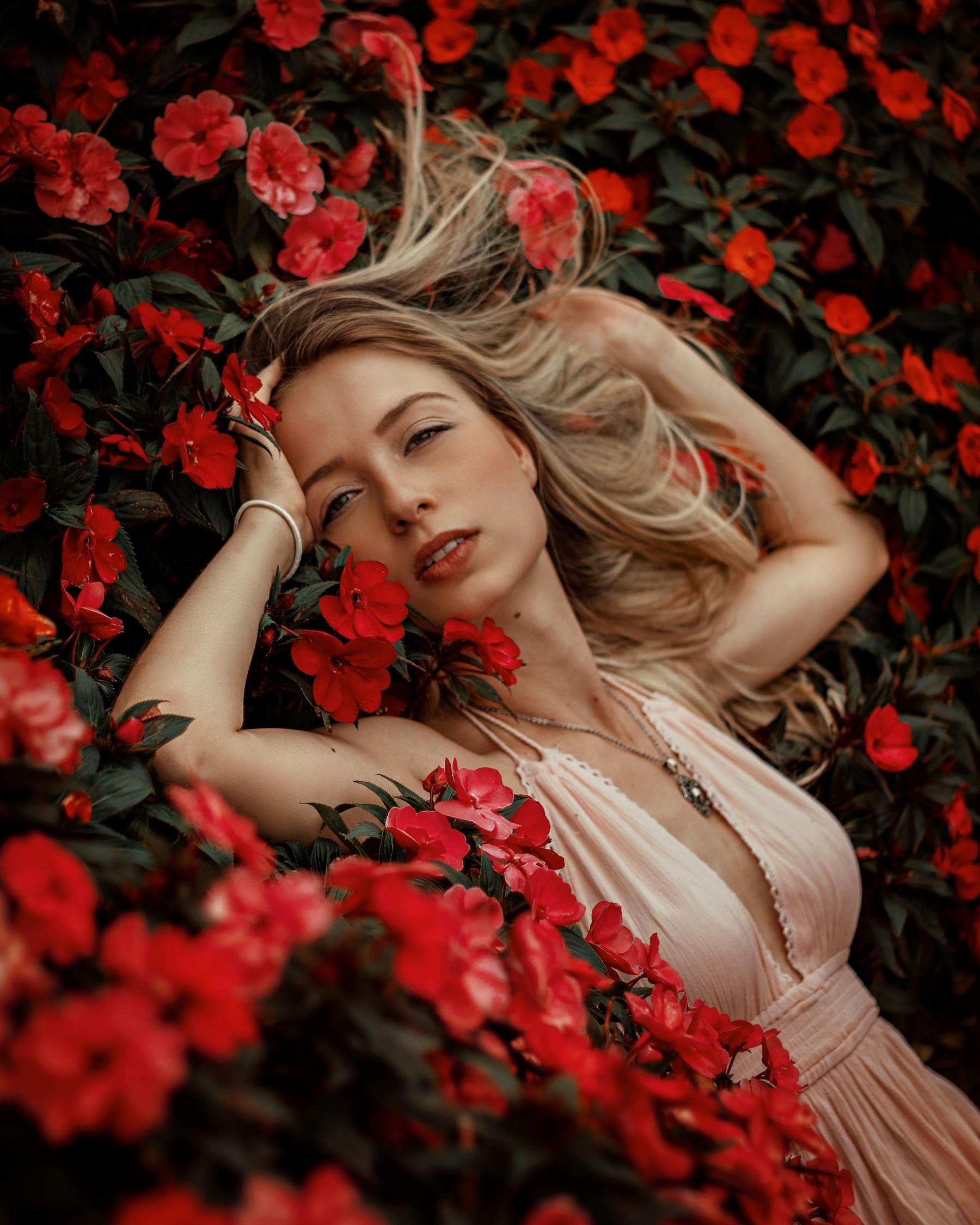 正视杨妞花带货，媒体的角色与责任