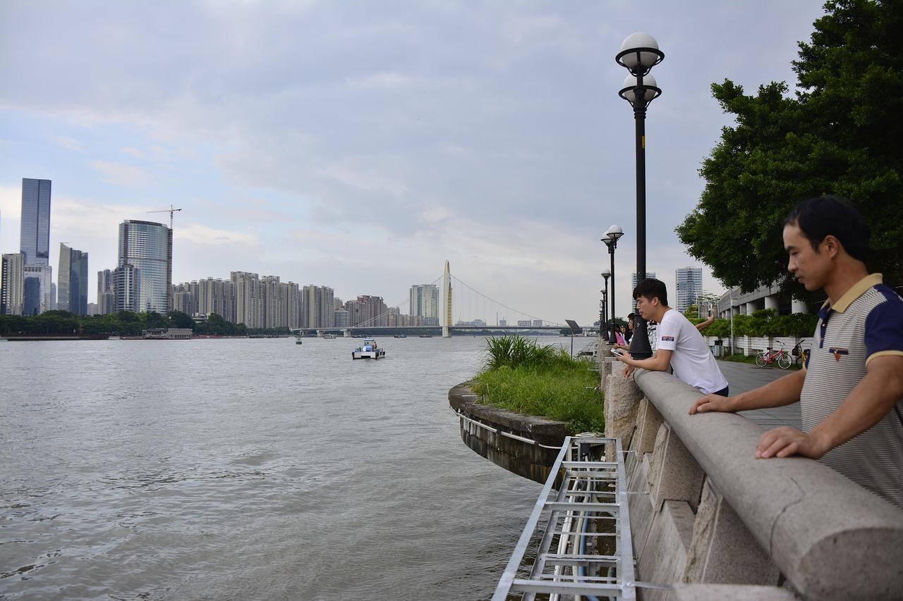 跨越语言的桥梁，如何用英语表达你吃饭了吗？